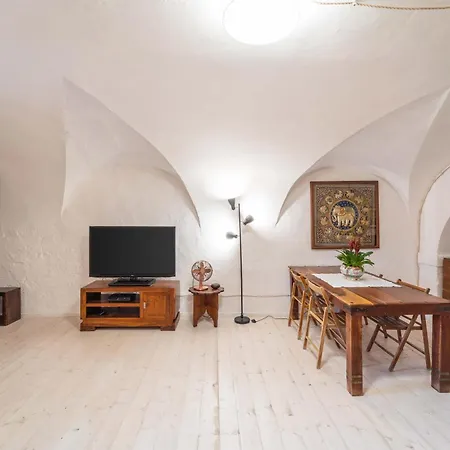 Casa Gilbert 101 アルゲーロ